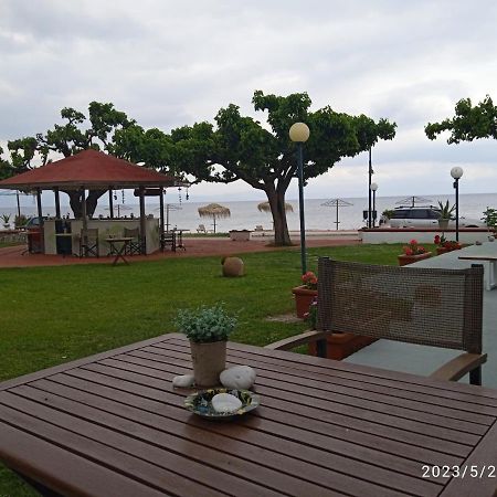 Evoikos Beach & Resort Livanátai 外观 照片