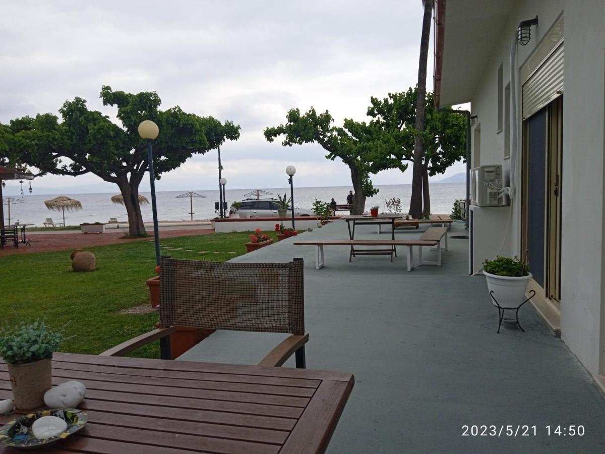 Evoikos Beach & Resort Livanátai 外观 照片