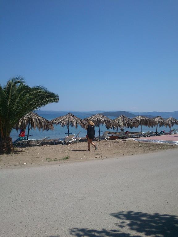 Evoikos Beach & Resort Livanátai 外观 照片